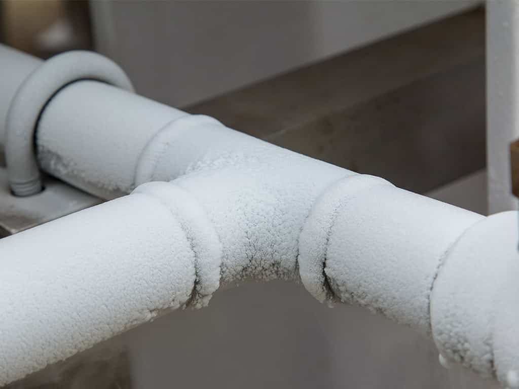 What causes frozen pipes